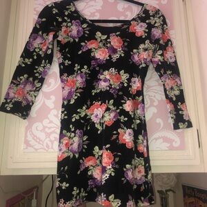 Floral quarter sleeve top